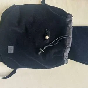 Herschel Supply Company | Bags | Herschel Navy Blue Velvet  display picture 1
